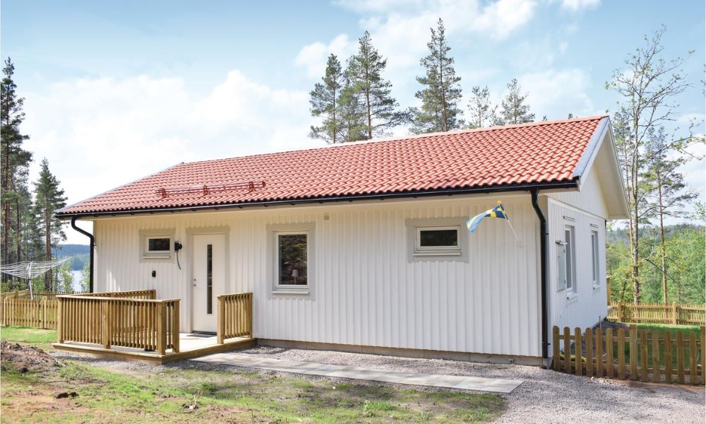 Umzäuntes Ferienhaus in Gårdveda, Schweden