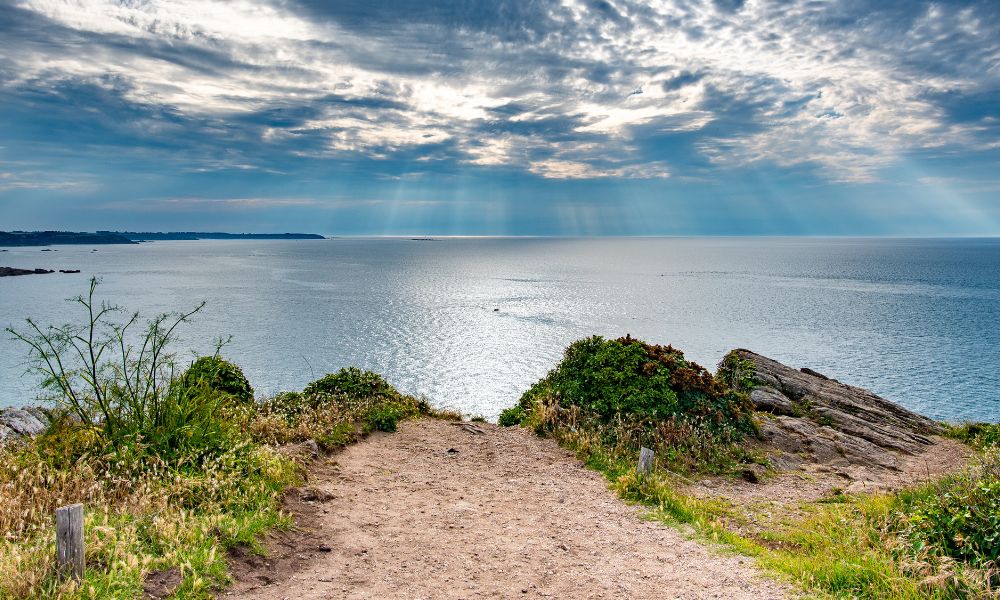 Küstenwanderweg des Zöllnerpfads Bretagne
