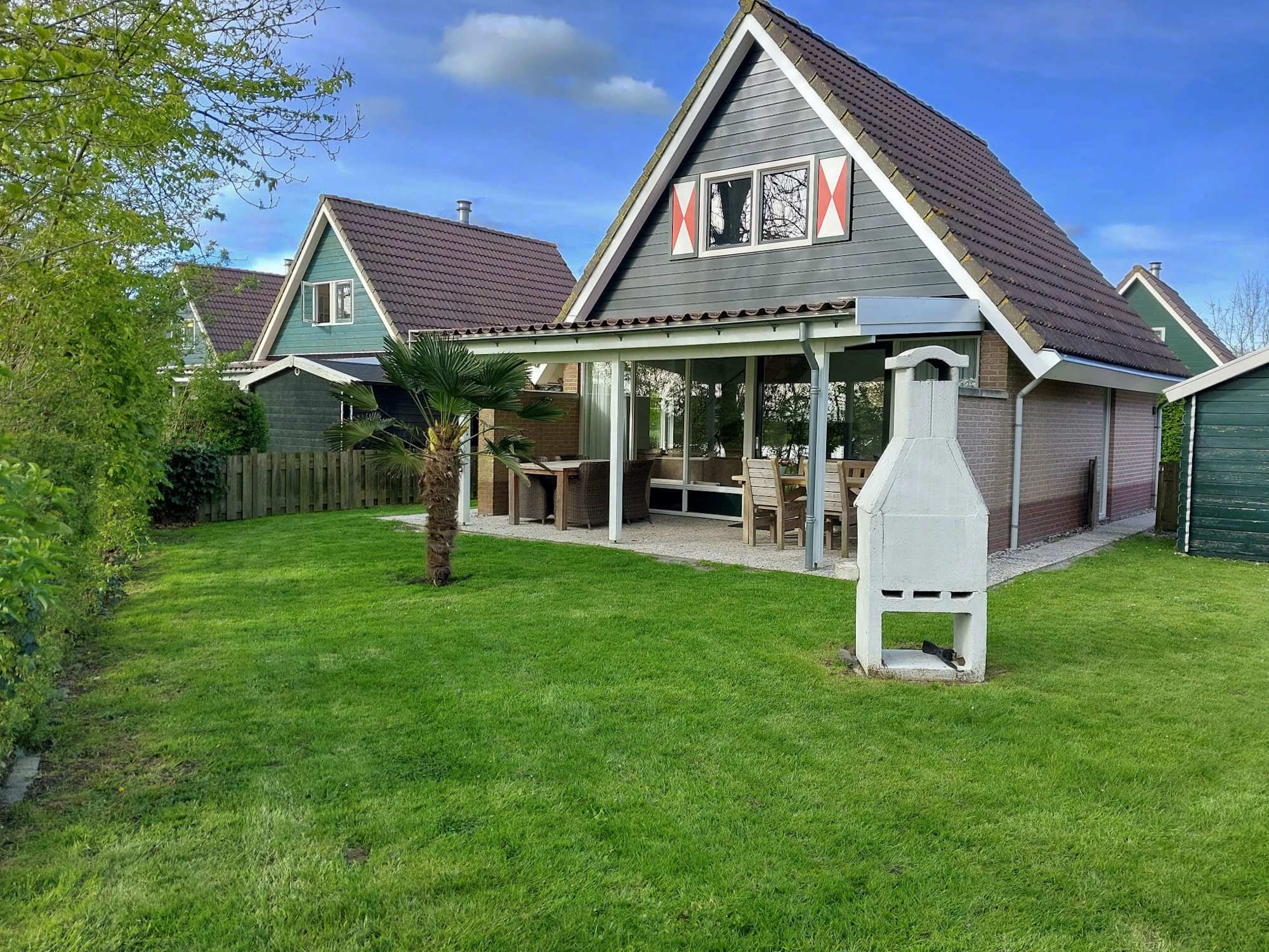 Ferienhaus mit umzäuntem Garten in Sint Maarten (Niederlande) und 2 Hunde erlaubt