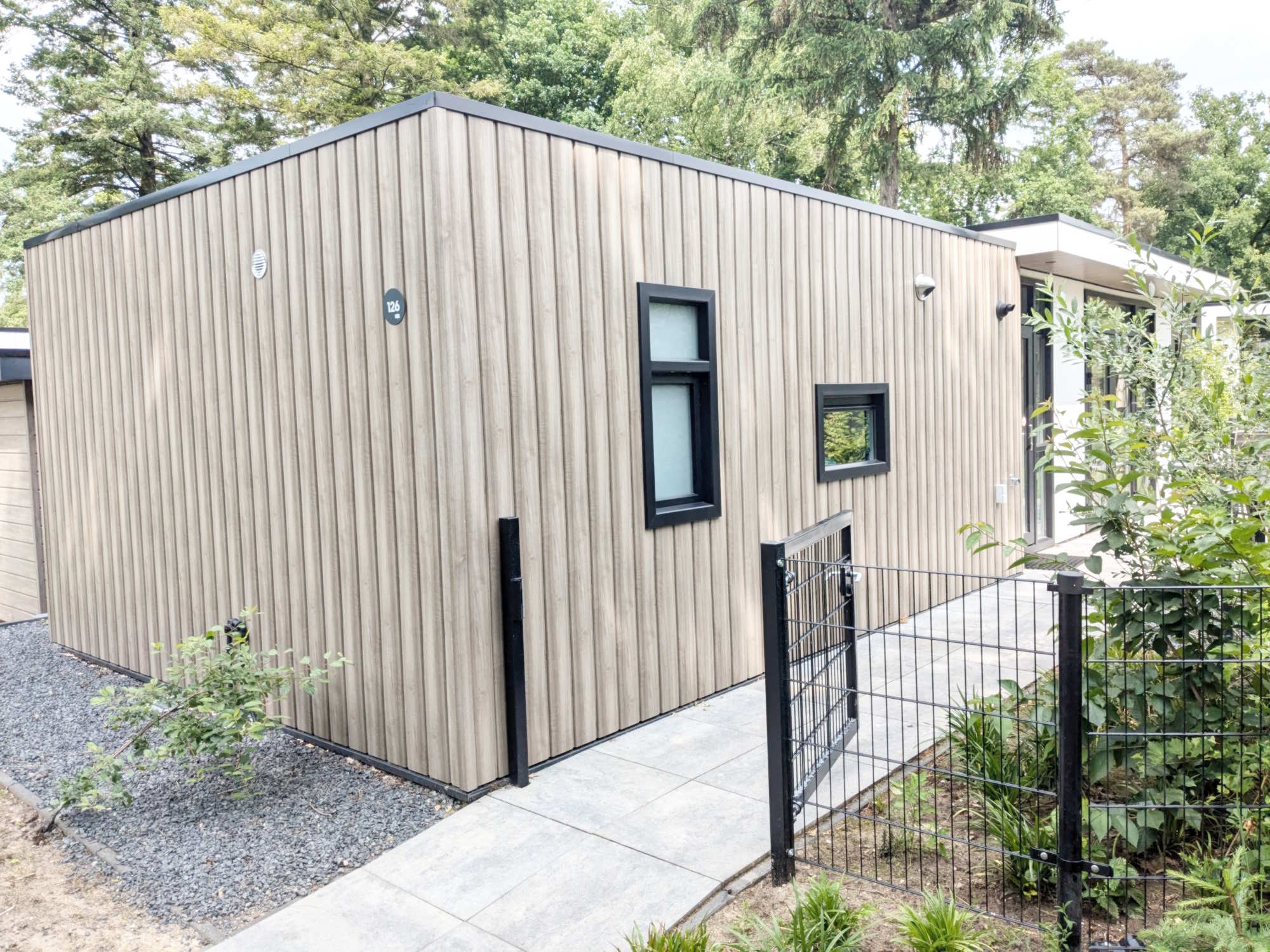 Haus Modul 4 mit eingezäuntem Garten